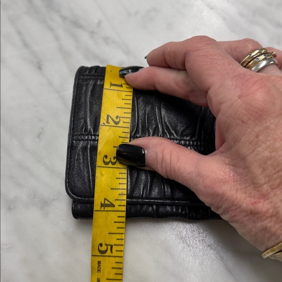 Prada Black Leather Gaurfre Pleat Wallet - Picture 13 of 14